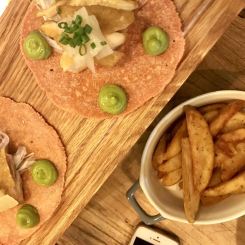 Tacos and Potato Wedges in Shuiwei
