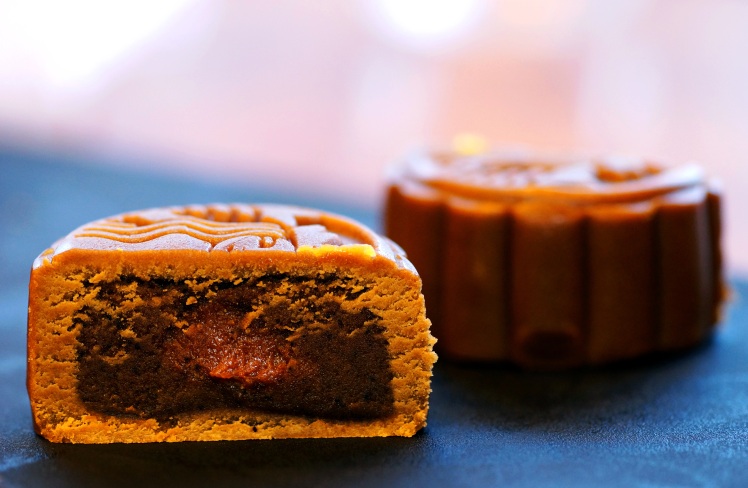 moon-cakes-2578992